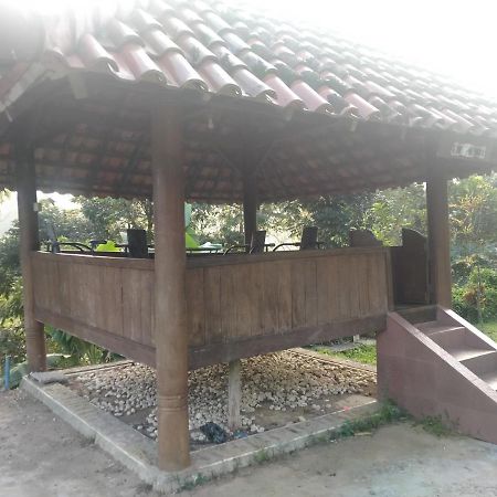 Villa Batu Tua Puncak Mitra Reddoorz Богор Екстер'єр фото