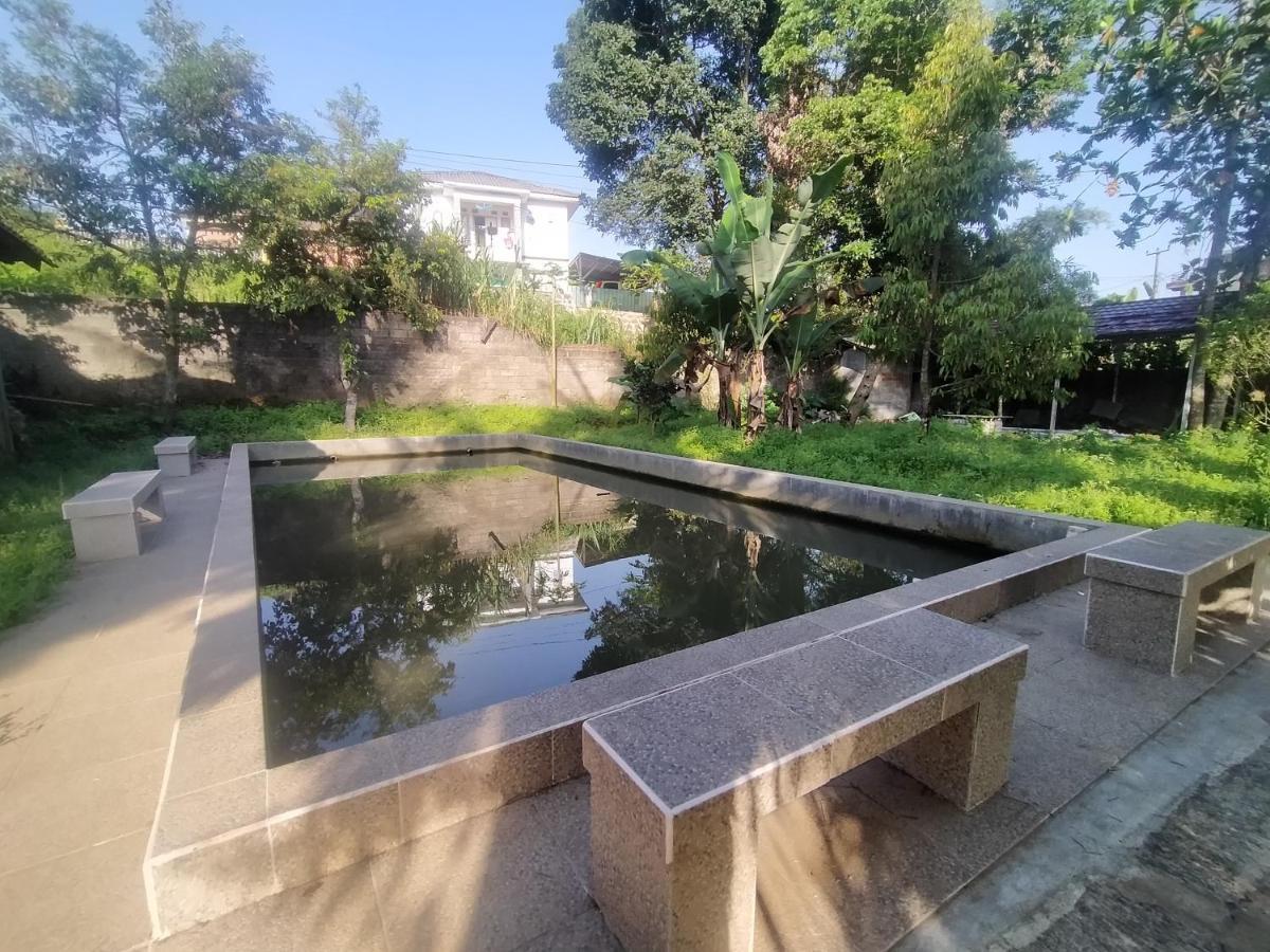 Villa Batu Tua Puncak Mitra Reddoorz Богор Екстер'єр фото