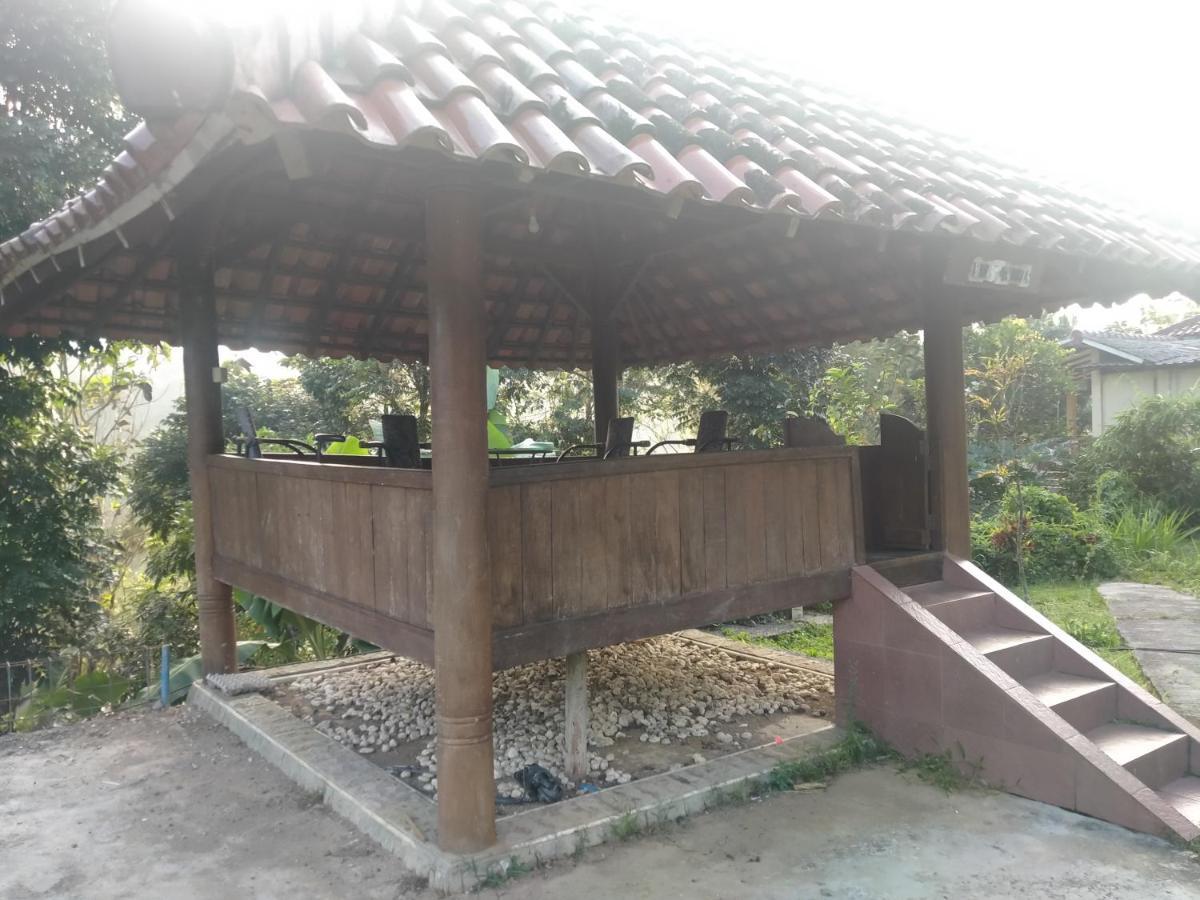 Villa Batu Tua Puncak Mitra Reddoorz Богор Екстер'єр фото